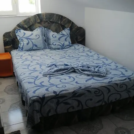 Vila Farah 2 *