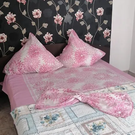 Vila Farah 2 *